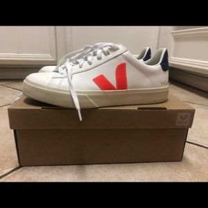 Veja Campo sneakers size 39 (US 8) Extra White/Orange/Cobalt